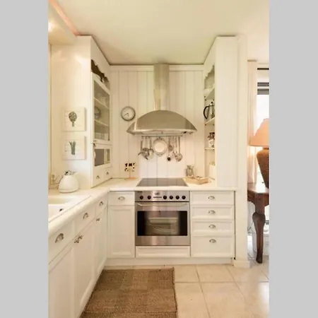 Villa Olivia Sani With Shared Pool *